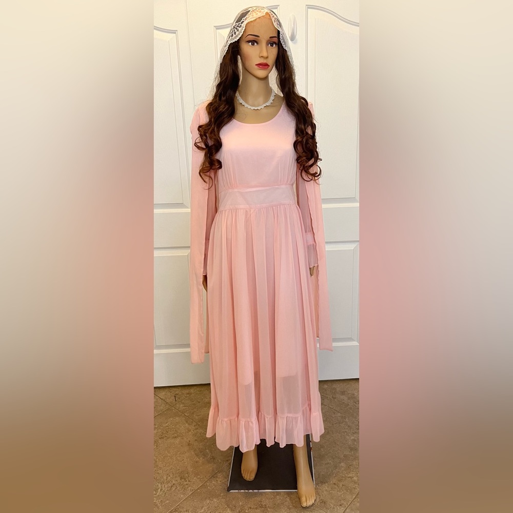 $10 BEAUTIFUL MAXI DRESS. SIZE L. NEW WITH TAGS. $10 IF BUNDLED
